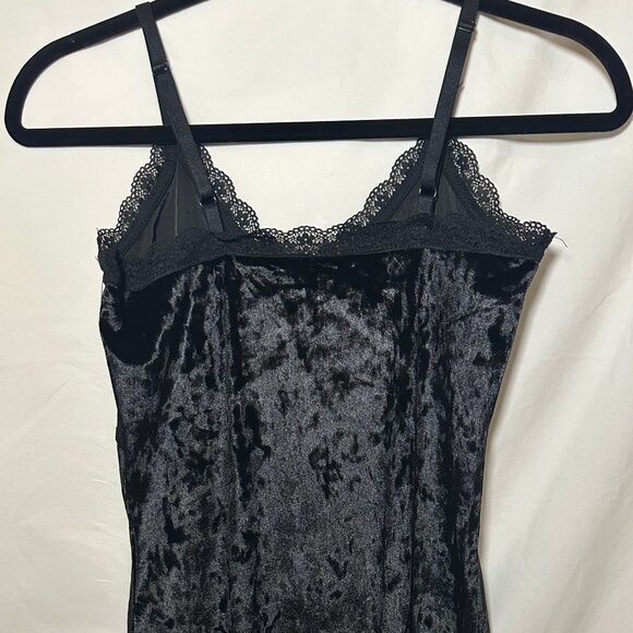 NEW Black velvet and lace mini dress - Picture 2 of 4